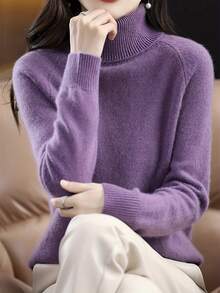 Chic Turtleneck Sweater - Cozy Knit, Elegant Long Sleeves, Perfect For Autumn & Winter - Women's Fashion   Women'S Elegant Turtleneck Sweater - Long Sleeve Office & Formal Attire, Soft Purple Pullover For Fall/Winter, Chic Workplace Party Outfits - Women'S Professional Sweater, Winter Wardrobe, Sophisticated Design, Cozy Material, Stylish Top   Elegant Cozy • Plus Size Olive Green Turtleneck Sweater • Ribbed Long Sleeves High Neck • Golden Belt Detail • Winter Apparel     Long Sleeve Tops Women    Women's Sweaters - 紫色 - 查看 3