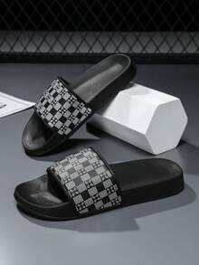 Men's Plus Size Summer Slippers, Size 36-48, Outdoor Comfortable Casual Shoes, Lightweight Non-Slip House Slippers, Wear-Resistant Breathable Men's Sandals, Outdoor & Daily Wear (Irregular Pattern). The Sole Of These Slippers Is Made Of EVA Material. Do Not Expose To Direct Sunlight For A Long Time, Otherwise The Shoes Will Shrink. - White - View 3