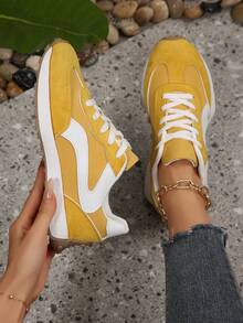 Women's Spring/Autumn New Slip-Resistant Soft Bottom Lace-Up Casual Sneakers, Retro College Style Minimalist Fashion Daily Life Shoes, Comfortable Running Shoes - Yellow - View 3