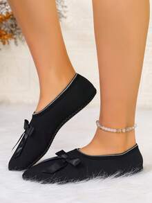 女士套脚家居拖鞋 - 柔软防滑保暖鞋底，舒适内里，四季皆宜，用途广泛，适合瑜伽、潜水、舞蹈、旅行和酒店穿着，方便携带且可机洗，是送给妈妈的绝佳礼物，图案随机。 - 黑色 - 查看 7