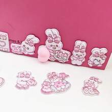 1件/套 柔软Q弹3D植绒贴纸：兔子拥抱爱心，小熊躺在月亮上，每一款都是可爱又治愈的小物件，仿佛在释放粉色泡泡，是为你的日程本增添少女气息的理想礼物。 - 彩色 - 查看 8