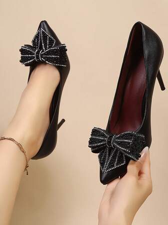 كعب عالي مدبب مزين بالراين موديل 2025 الأساسي، كعب رفيع أنيق وجذاب باللون الأسود للفساتين، مناسب للخريف والشتاء