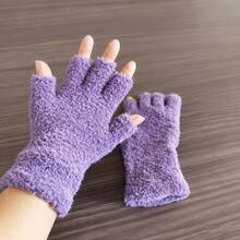1-Pair Warm Coral Velvet Gloves - Heavy Duty Thermal Fingerless Design With Open Fingers For Men & Women, Multi-Color Options - Ideal For Winter, Christmas, Birthday Gifts - Machine Washable Outdoor & Everyday Use - Perfect For Skiing, Hiking, Typing, Gaming - Unisex Coral Fleece Gloves For Autumn & Winter Wear, Ski Gloves, Winter Accessories For Women, Women Winter Mitts, Thermal Gloves For Men,Festival,Party - Multicolor - View 5