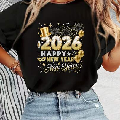 Sombrero de copa dorado y fuegos artificiales para la fiesta de Año Nuevo 2026. Decoraciones doradas con estrellas, globos y copas de champán para celebrar el Año Nuevo.
