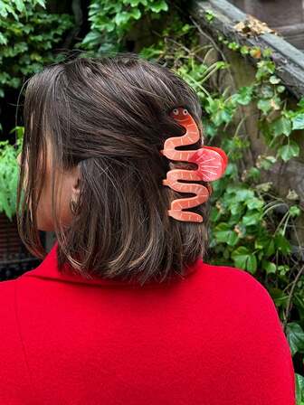 1Piece Personalized Cartoon Acetic Acid Hair Claw Party Decoration Caterpillar, Snake Interesting Shapes Hair Claw Clip