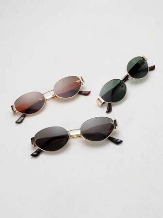 男女皆宜的时尚眼镜套装，复古椭圆形金属框装饰眼镜，适合街头摄影、通勤和日常佩戴