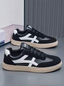 男士休闲滑板鞋，适合日常通勤、户外运动，经典运动鞋