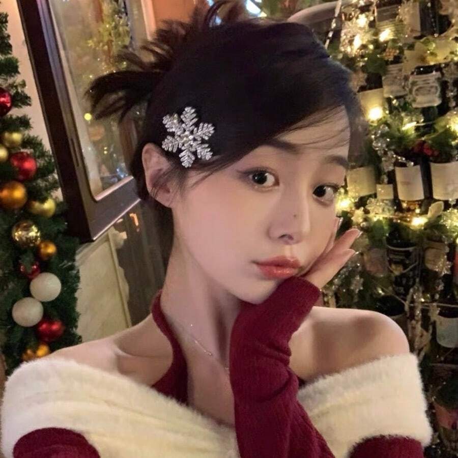 1pc Y2K Rhinestone Snowflake Alloy Simple Hair Clip, Claw Clips, Hair Slide, Hair Barrettes, Head Accessories, Party, Hair Accessories For Women - Silver - View 1