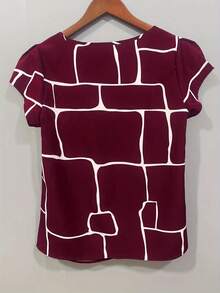 Women's Fashion Pleated Crew Neck Top, Geometric Pattern Short Sleeve Polyester Blouse, Regular Fit Suitable For Casual Weekend Wear, Spring/Summer/Autumn Vacation - Dark Red - View 3