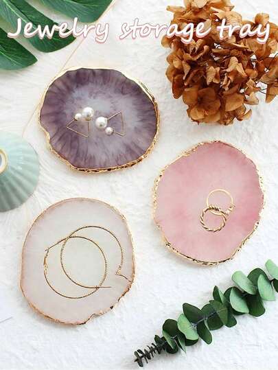 树脂首饰展示托盘，镶嵌水钻指甲油调色盘，仿玛瑙设计，金色镶边，适用于展示项链、手链、戒指、耳环、化妆品等，是送给女性和女孩的绝佳礼物，也适用于收纳美甲工具、美甲用品、返校美甲用品、美甲贴纸、美甲配件、家居装饰和收纳用品。