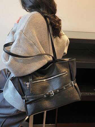 新款时尚大容量高端韩版休闲简约轻便百搭PU软皮格纹复古休闲铆钉女式单肩斜挎包，适合旅行、购物、约会、女性礼物，适合少女、大学生、新手和白领，适合办公室、学校、工作、商务、通勤、户外、旅行、徒步等场合。