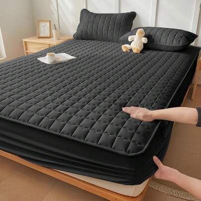 1pc Waterproof Fitted Sheet, Bedding, Skin-Friendly Mattress Cover, Soft And Comfortable Bedding For Bedroom, For All Seasons, Room Decor, Fall Decor, Halloween Gift, 11.8 Inch Deep Pocket Cooling Breathable Quilted Square Lattice Fitted Sheet, For Queen King Twin All Size, Solid Color Mattress Protective Cover, Dustproof, Comfortable And Machine Washable