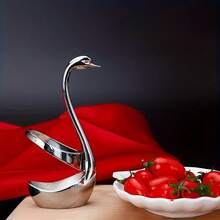 This Elegant Swan-Shaped Cutlery Holder And Decorative Plate Is Crafted From Stainless Steel And Aluminum Alloy. Its Novel And Stylish Design Features A Heart-Shaped Swan Neck And A Spherical Base. This Sturdy And Durable Multi-Functional Fork And Spoon Holder Is Suitable For Weddings, Parties, And Everyday Meals. This Durable Metal Tabletop Decoration Has A Stain-Resistant And Easy-To-Clean Surface And Can Also Be Used As A Decorative Plate. 1 Piece. - 銀色 - 查看 1