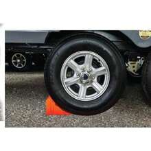 Tri-Lynx 00018 - Tope de Rueda (2 Unidades)(Chock 'R Dock) - Multicolor - Ver 8