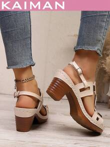 1双女士新款时尚高跟凉鞋，几何图案，镂空设计，铆钉装饰，PU皮革材质，时尚前卫，适合派对、海滩、度假、春夏穿着，厚底高跟鞋 - 米色 - 查看 7