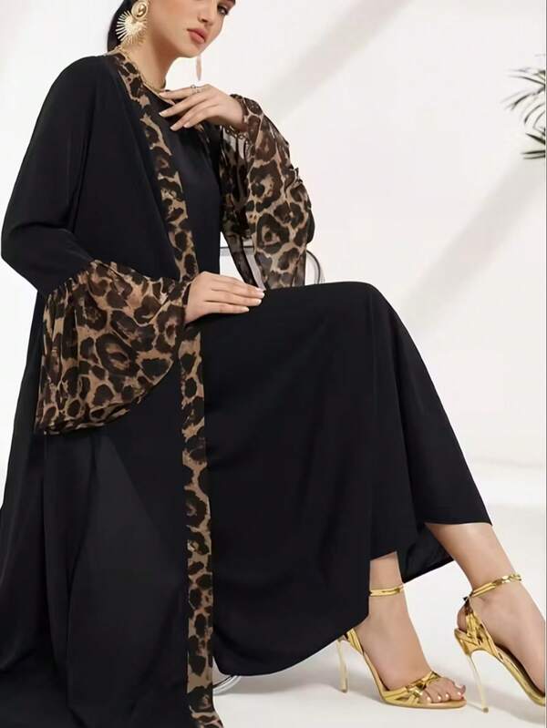 Conjunto de vestido modesto con estilo árabe elegante, con parches y rayas