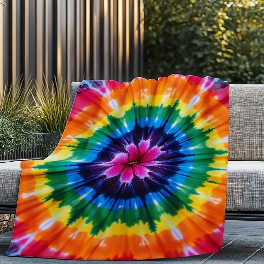 1pc Ultra-Soft Tie Dye Swirl Printed Flannel Throw Blanket – Beige-Friendly And Lightweight, Perfect For Travel, Office, Couch, Or Bed – Aesthetic Design For All Seasons Throw Blanket Whether For A Sofa Nap Or A Quick Break At The Office, It Brings You Comforting Warmth. - 彩色 - 查看 1