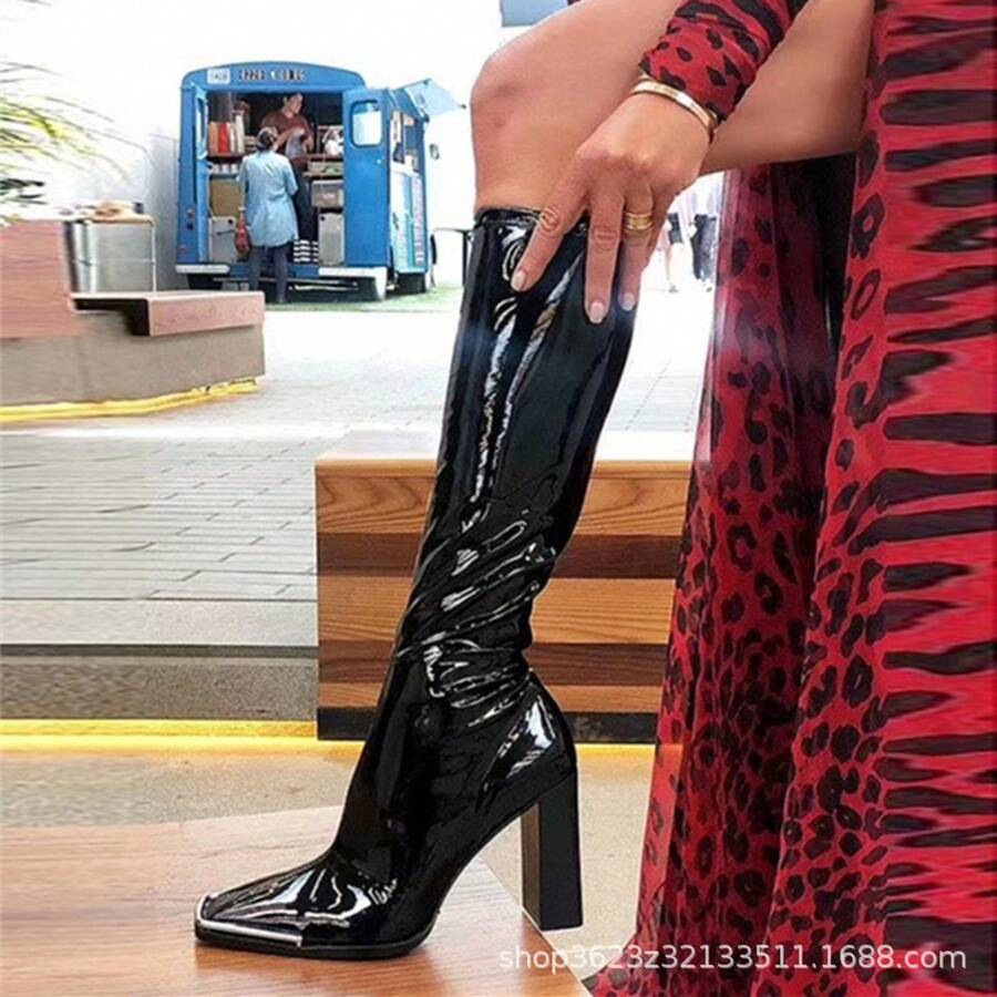 Bottes de cavalière en cuir verni jusqu'aux genoux pour femmes avec bout carré, talon bloc et tige haute - 7 cm simple - Voir 1