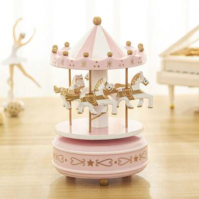 1pc Wooden Rotating Music Box With Design, Creative Couples Birthday Gift, Classic Wind-Up Music Box, Home Decor