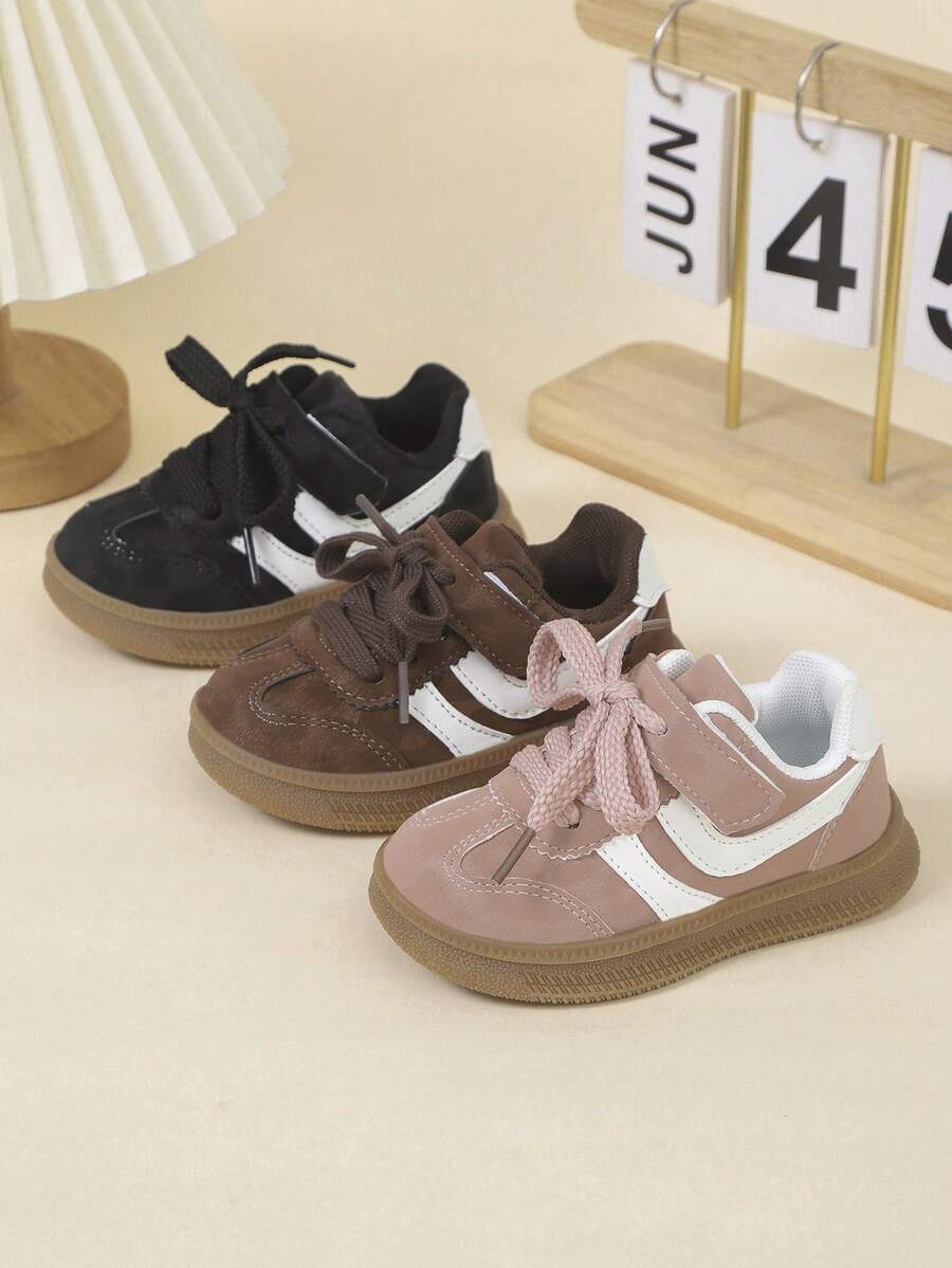 A Pair Of Unisex 2025 Autumn And Winter New Children's Soft Soled Board Shoes, Girls' Non Slip Casual Shoes, Shoes, Running Shoes Suitable For All Seasons - Black - View 1