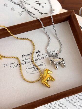 1pc Elegant Faux Pearl Chain Metal Horse Pendant Necklace, Suitable For Year Of The Horse, Long Sweater Chain, New Necklace