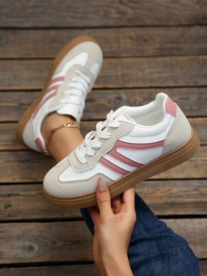 Zapatos casuales de mujer para primavera/otoño, impermeables y antideslizantes, fáciles de limpiar, de punta redonda y suela plana, cómodos y versátiles, con colores contrastantes, zapatillas deportivas de estilo retro y elegantes para todas las estaciones