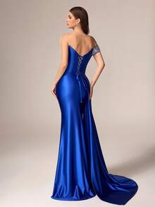 优雅奢华的皇家蓝无袖缎面长款晚礼服 - 露肩抹胸领口，饰以耀眼亮片，开衩鱼尾裙摆，拖尾设计 | 适合盛大晚宴、毕业舞会、婚礼宾客、红毯活动、周年庆典和正式宴会等春季派对场合 - 湖藍色 - 查看 3