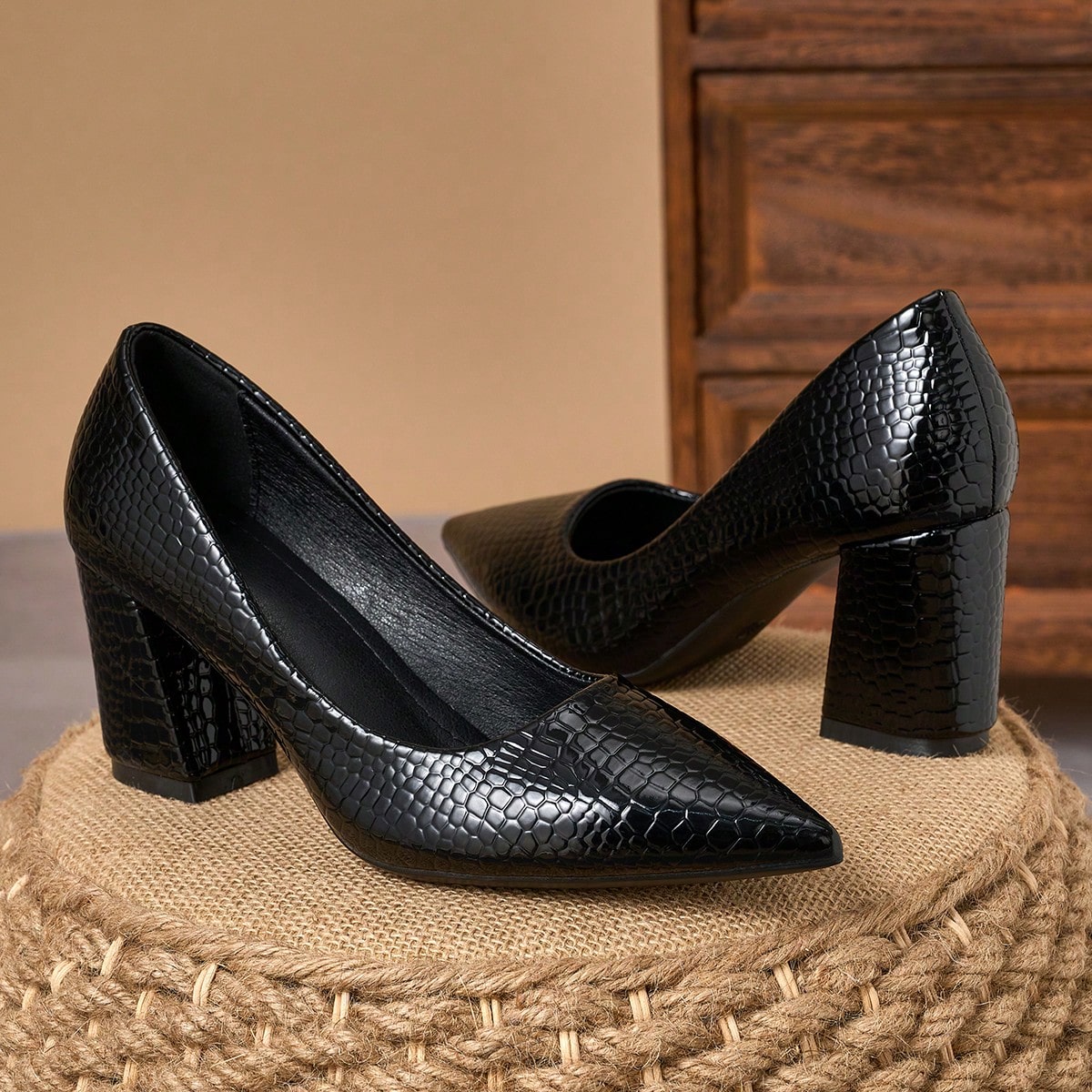 Tacones de vestir de mujer con punta afilada, tacón grueso de 7 cm, versátiles para todas las estaciones