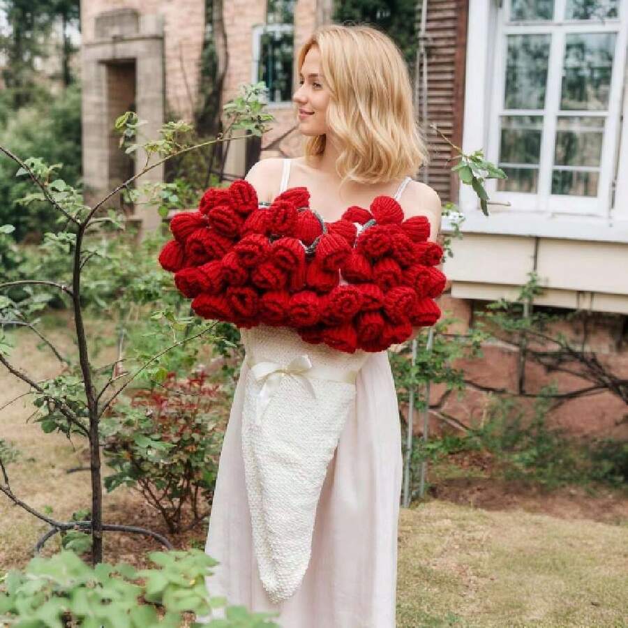 Crochet Flower Bouquet Knitted Throw Blanket Roses Handmade Ultra Soft For Mother Day Wedding Gift Home Dr,34070050 - Redwood - View 1