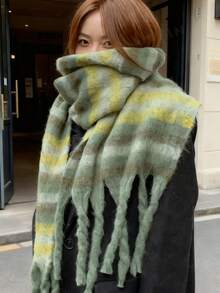 1条女士优雅条纹抓绒保暖围巾 - 加厚冬季围巾，户外防风围脖，可爱女孩围巾，学生返校围巾，朋友礼物，日常佩戴，节日礼物，购物，摄影，通勤（条纹颜色顺序可能略有不同）