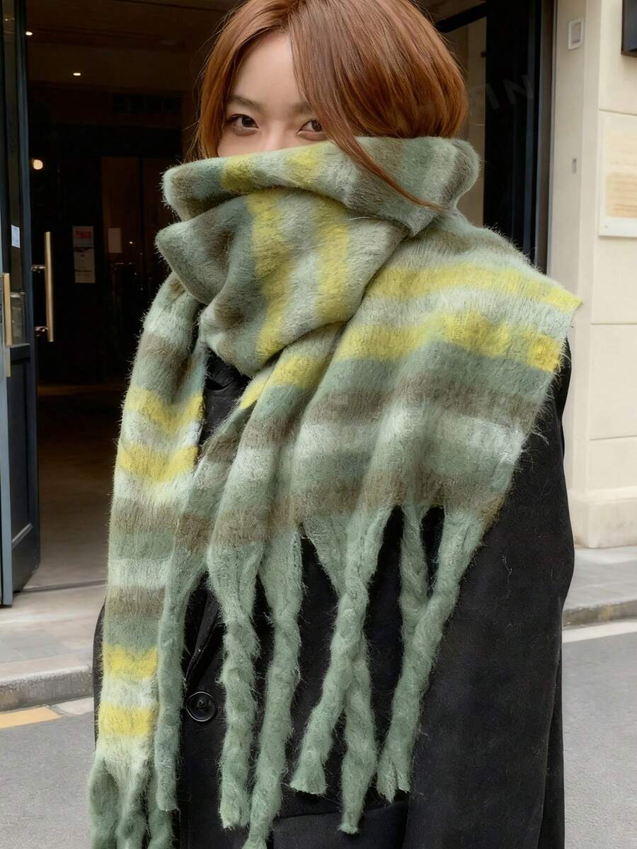 1条女士优雅条纹抓绒保暖围巾 - 加厚冬季围巾，户外防风围脖，可爱女孩围巾，学生返校围巾，朋友礼物，日常佩戴，节日礼物，购物，摄影，通勤（条纹颜色顺序可能略有不同）