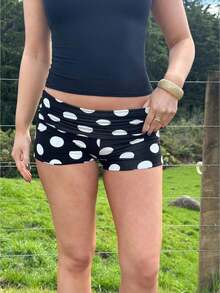 Women's Fold Over Micro Short Going Out Booty Shorts Rise Elastic Waist Casual Shorts - Hitam - View 1