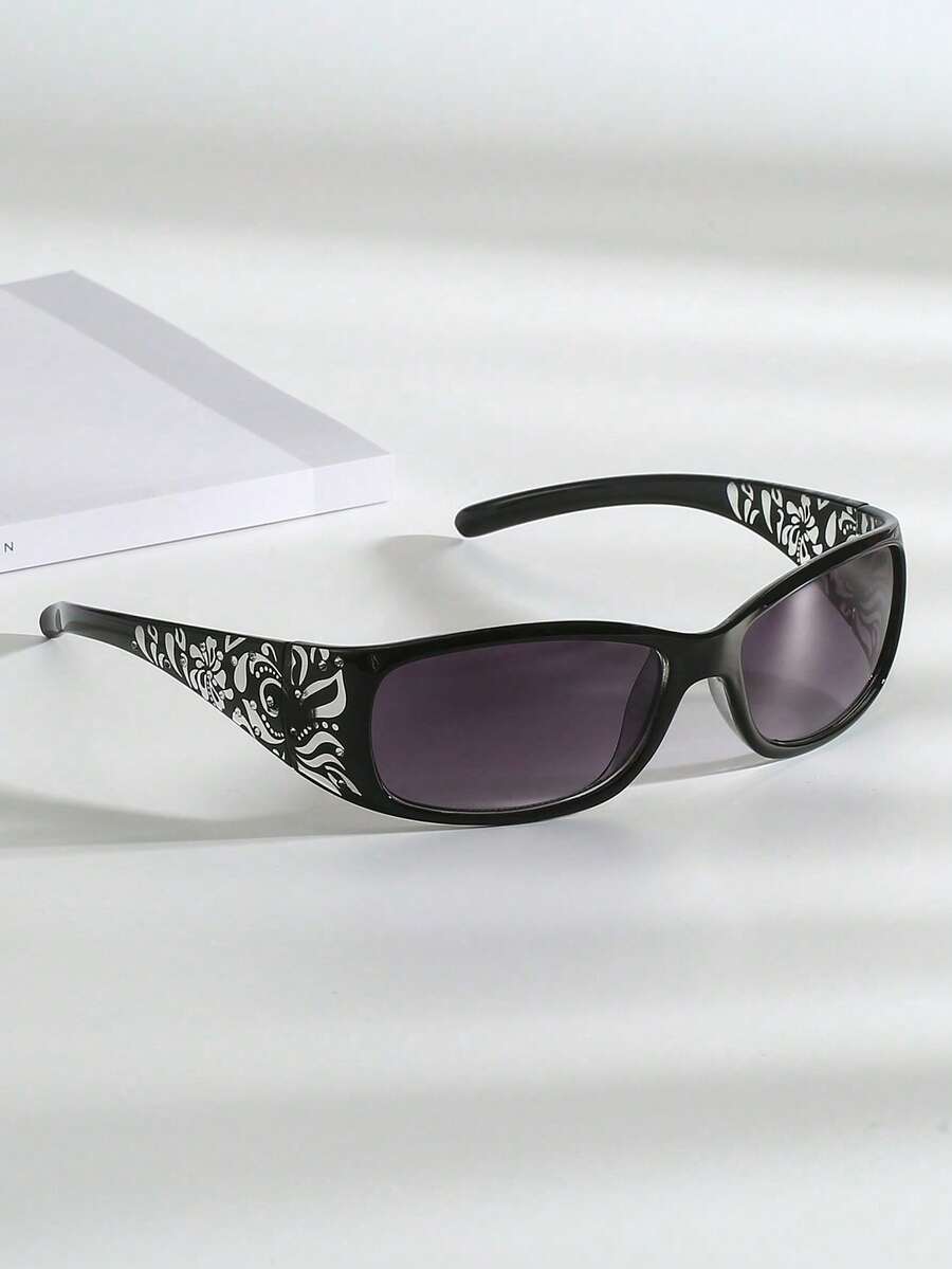 1pc Punk Style Fashion Glasses, Retro Chic Glasses With PC Lenses, Wide Frame And Sturdy Metal Hinges, Unisex Design