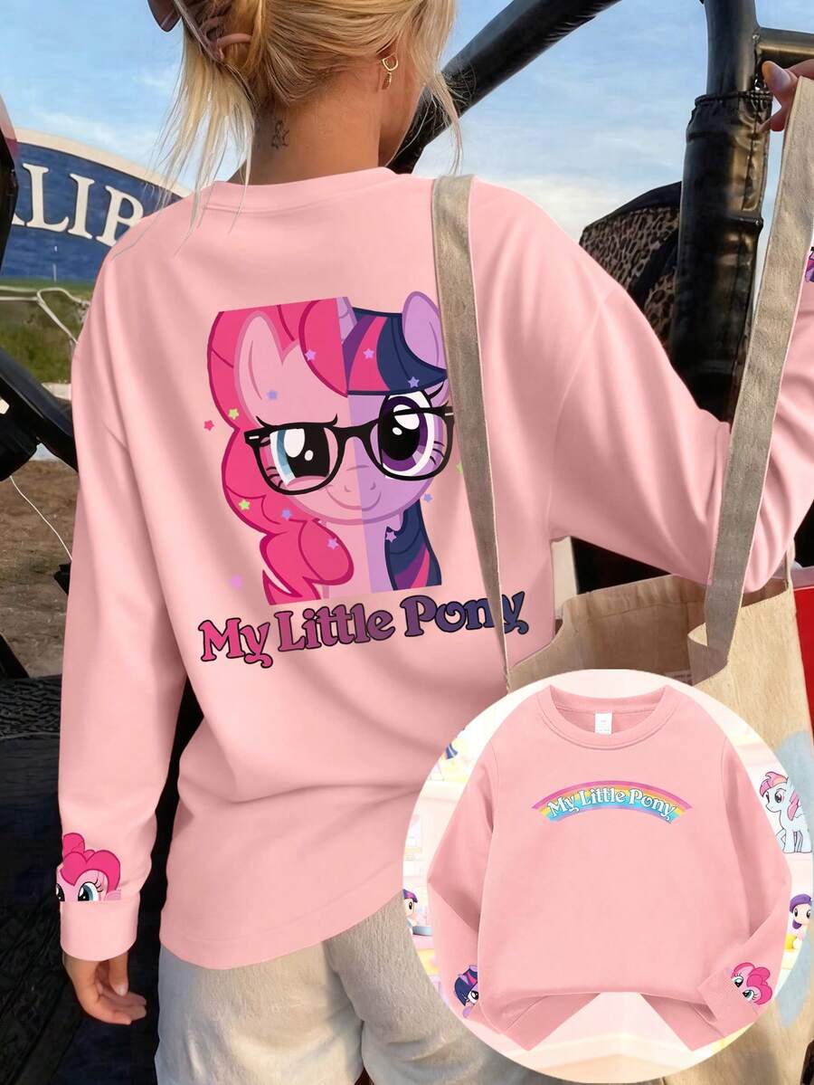 This Best-Selling Crewneck Sweatshirt Features  Character Designs: Adorable Pony Images On The Front, Back, And Cuffs, Along With The "" Logo. Suitable For Girls Aged 8 To 12, It's Perfect For Everyday Wear At Home, Outings, And Parties. Catering To Animation Fans, It's A Practical Choice For Everyday Outfits. - 粉色 - 查看 1
