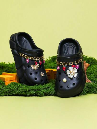 可爱有趣的纯色EVA儿童套脚凉鞋，采用速干轻便材质，防滑减震鞋底，饰有链条和蜜蜂吊坠，方便穿脱，适合各种场合，女童时尚拖鞋/室内拖鞋/休闲鞋