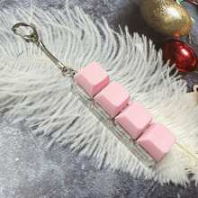 1pc Novelty Keyboard Cap Keychain - Colorful Clicky Desktop Toy, Stress Relief And Anxiety Reducer, Fun Office Decor, Unique Gift Choice