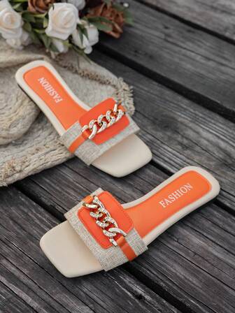 新款女士平底凉鞋，方头设计，轻便舒适，单带套穿式，链条和水钻装饰，休闲/度假风沙滩拖鞋