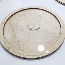 1个个性化木质硬币收纳盒，旅行爱好者的理想礼物，独特设计的大号圆形存钱罐，非常适合家居装饰和收藏回忆