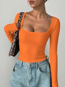 imisic 这款性感长袖方领连体裤适合春夏穿着，采用深V方领设计，修身显瘦，是室内外穿着的必备单品，塑形效果极佳。这款修身深V方领长袖连体裤适合运动、居家和日常活动。 - 亮橙色 - 查看 8