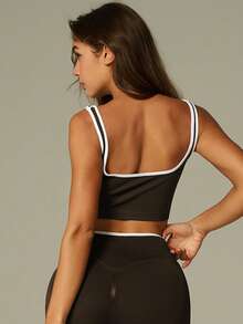 UONNOU Y2K撞色滚边健身套装 | 提臀紧身裤和运动文胸 - 棕色 - 查看 8