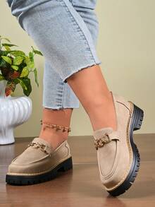 秋冬季防滑厚底金属扣装饰宽楦圆头套脚乐福鞋，户外旅行度假休闲鞋，舒适内里，优雅易穿，宽楦学院风大码学生鞋 - 卡其色 - 查看 6