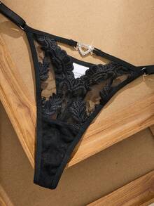 Sweet Pink Floral Embroidery Sexy Lingerie Set, Semi-Sheer Underwire Bra And V-Neck Adjustable Thong, Bold Feminine Charm With Heart Clasp Front Single-Layer Crop Top And Panties, Shapewear And Everyday Intimates - 黑色 - 查看 5