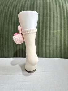 A Pair Of Women's Beige Cute Round Ball Rabbits, The Rabbit Round Ball Can Be Disassembled And Installed, Warm And Windproof Cute Style Mid Tube Floor Socks, Suitable For Daily Home Gatherings, Parties And Holidays, Suitable For Autumn And Winter Floor Wear, And Suitable As A Christmas Gift - Beige - View 3