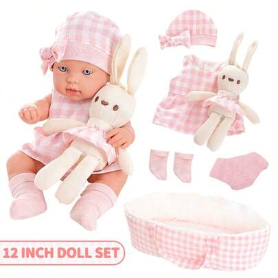 12-tums babydocka med docktillbehör Dockset, inkluderar 12-tums babydocka, plädad kaninmönsterklänning, hatt, gungvagga, strumpor och spädbarnsdocka