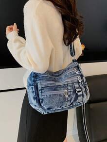 新款休闲时尚柔软牛仔多口袋斜挎包，多功能大容量女士单肩包，适合工作通勤、购物和旅行，是牛仔女孩的完美之选
