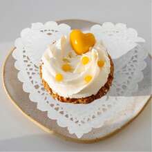 100片心形纸垫 - 情人节蕾丝圆形纸垫，适用于手工制作 - 一次性纸质餐垫 - 适用于婚礼、生日、蛋糕、甜点、餐具、派对装饰，白色 - 白色 - 查看 5