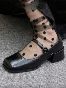 1 双女士丝袜，透明网眼丝袜，黑色薄袜，经典波点元素，精选轻薄网眼面料，复古时尚。 - 黑色 - 查看 4