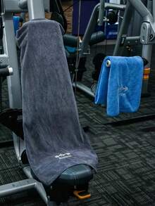 1pc Multi-Functional Super Soft Microfiber Absorbent Sports Towel, Club Towel, Extra Wide Quick-Dry Towel, Suitable For Outdoor Running, Gym Equipment Mat, Featuring Elegant Embroidered Pattern Face Towel, Bathroom Shower Towel