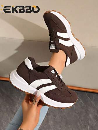 Vita vår-/höstsneakers för kvinnor, låga, lätta, halkfria, slitstarka, låg klack, rund tå, andningsbara, snörning, fritidsskor för utomhusbruk