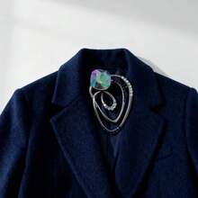 1pc Fashionable Minimalist Creative Clothing Accessory Brooch, Versatile Daily Wear